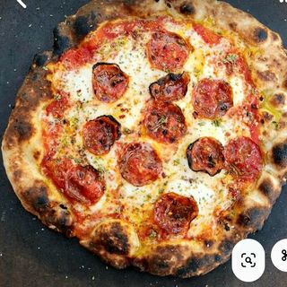 Pizza Salami Piccante Ø 32 cm