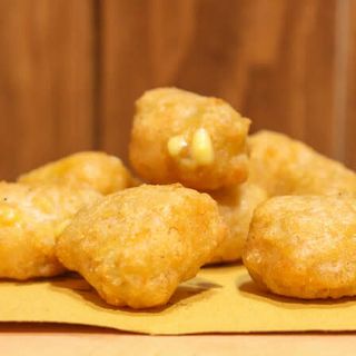 Nuggets di formaggio e chili