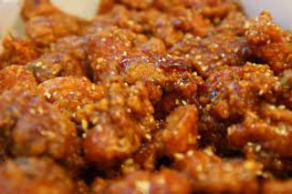 Kotlet z kurczaka po wietnamsku z frytkami