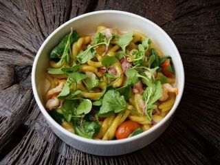 Казерече з креветками і беконом (300g)