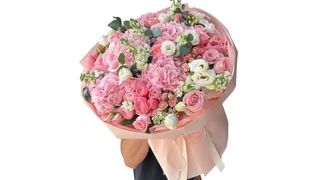 Bukiet Blush Collection