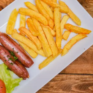 Chips & 2 Beef Sausages