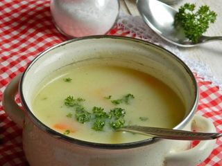 Bela pileća čorbica