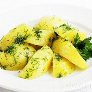 Картопля відварна з маслом (200г)