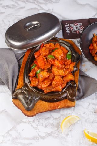 Судак на жаровне с овощами