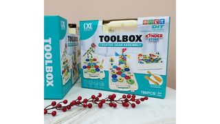 Конструктор с шестерёнками и отвёрткой в чемодане 196 деталей