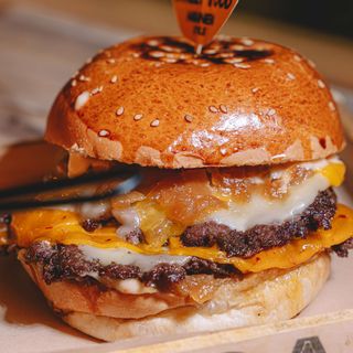 Love Cheese Smash Burguer