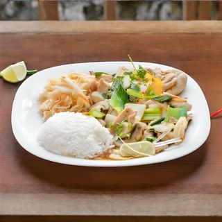 Kurczak z warzywami ostry