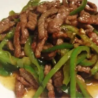 Ternera Con Pimientos Verdes