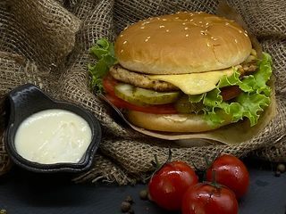 Чізбургер (340гр)