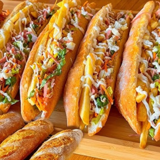 Bocadillo de salchichas rojas 