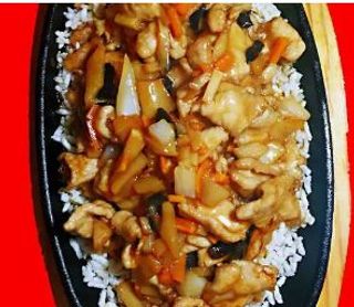 852 Porco com Alho na Chapa