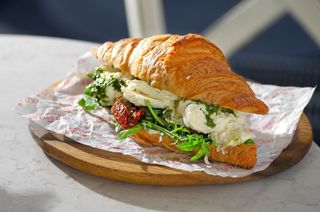 Croissant CAPRESE