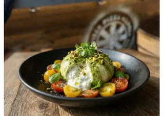 ENSALADA DE BURRATA
