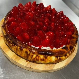 Formatge Del Pirineu Cremós Amb Grosellas I Mel De Lavanda