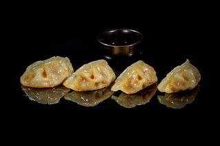 Empanadilla Gyoza De Carne (4 Uds.)