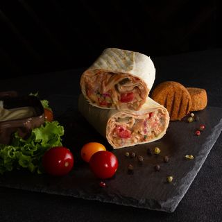 Фалафель (в лаваші)