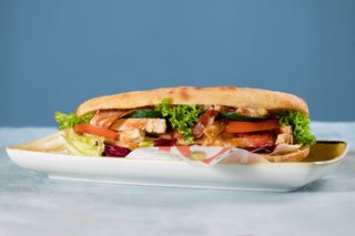 Sendvič sa grilovanom ćuretinom