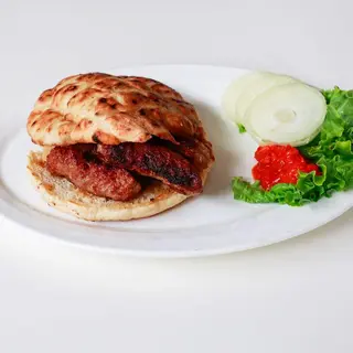 Banjalučki ćevapi uz prilog