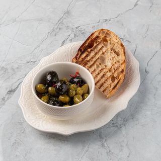 Маринованные оливки 