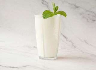 Домашен айрян (300мл)