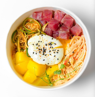 Bowl de atún y kimchi