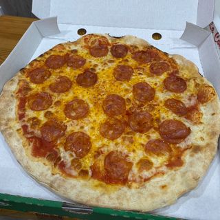 Pizza De Pepperoni (33 Cm.)