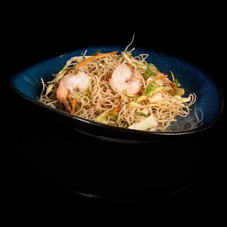 43. Spaghetti di riso gamberi e verdure