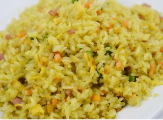 Arroz Tres Delicias Con Curry