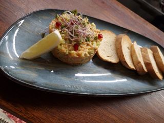 Тартар от сьомга (200г)