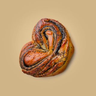 Плюшка московская с маком