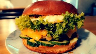 Мега бургер Великий Біф бріош 450г(без листа салата)