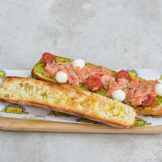 Bocadillo De Salmón