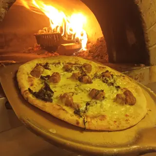 Pizza Vesuvio