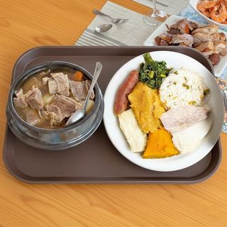 Chips, Pillawo, Chapati & Liver