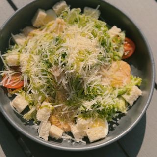 Салат Цезар з лососем (350г)