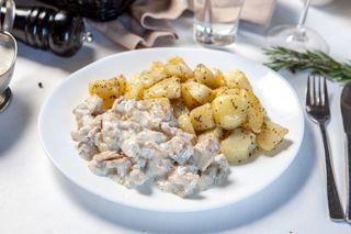 Piept de pui în sos de smântână 