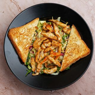 Fitnes salata sa piletinom