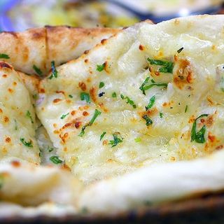 Garlic Cheese Naan