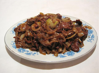 191. Свинско с лук