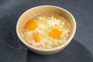 Caldo De Pollo Con Fideos