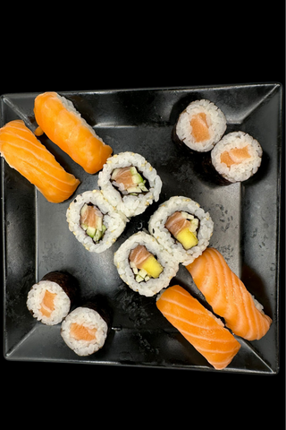 MENU S4 (12 pieces) with coco-cola 