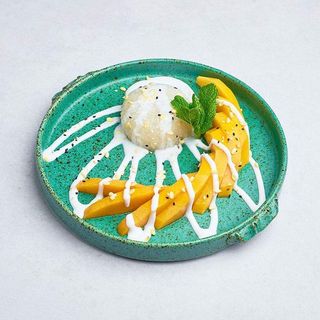 Mango sticky rice