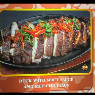 Pato Con Salsa Picante