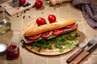 Sandwich cu pastramă