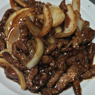 Ternera Con Cebolla