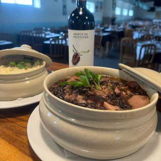 Dose Feijoada à Brasileira
