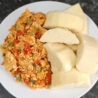 Boiled yam and egg sauce medium pack