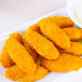 კროკეტები ყველით და ბეკონით