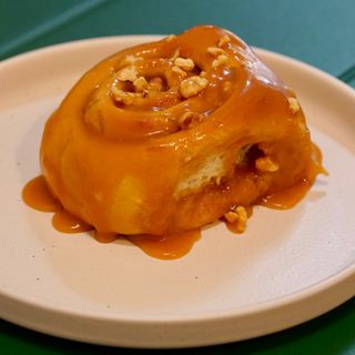 Apple & salted caramel roll